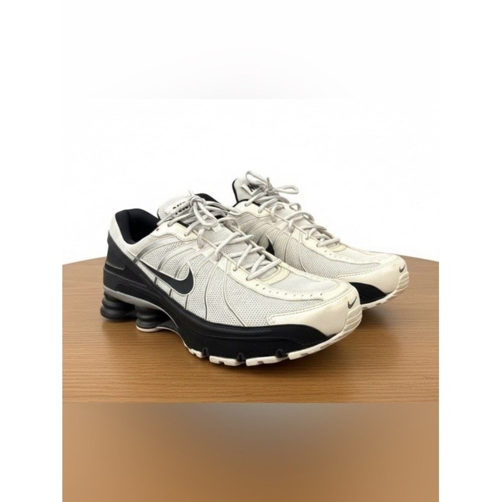 Nike Shox R4 White Black Metallic Silver 324907-106 Mens Size 13 Vintage 2008